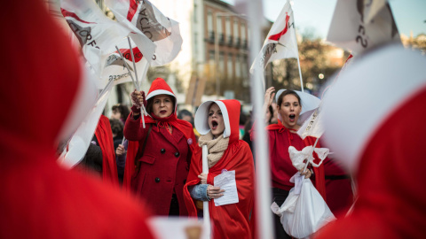 El colectivo de actrices protesta por la igualdad en la profesión durante la manifestación del 8M en Madrid.-JAIRO VARGAS