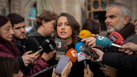 La líder de Ciudadanos en Cataluña, Inés Arrimadas, en declaraciones a los medios ante el Tribunal Superior de Justicia de Cataluña (TSJC) - Carlos Carrizosa/ Europa Press