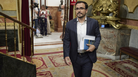 El ministro de Consumo, Alberto Garzón, a su llegada a una sesión plenaria, en el Congreso de los Diputados. E.P./Jesús Hellín