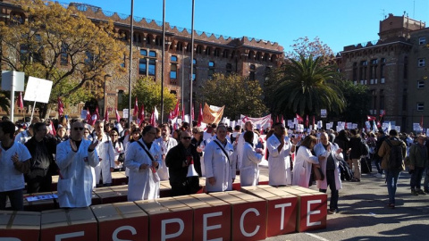 Concentració dels metges davant la seu de Salut. EUROPA PRESS