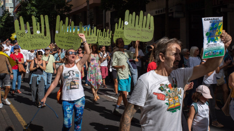 Manifestación celebrada este sábado en Tenerife para 'Salvar Canarias'.