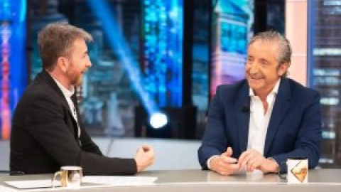 "Se ve la desesperación de la derecha": críticas al llamamiento de Pedrerol en 'El Hormiguero' contra Sánchez