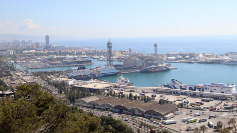 08/05/2023 - El Port de Barcelona vist des de Montjuïc.