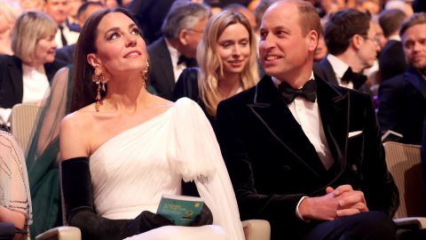 El Príncipe William y Kate, Princesa de Gales, asisten a la 76.ª ceremonia de los premios Bafta