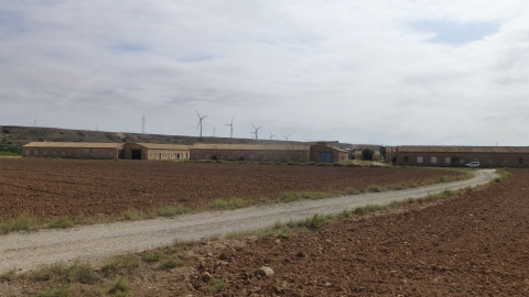 Hoy siguen siendo visibles los restos del campo de concentración conocido como “la pequeña Rusia”, donde los presos políticos que construyeron el nuevo Belchite convivieron con los familiares de izquierdistas locales que sobrevivieron a la 