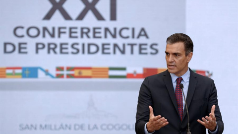 El presidente del Gobierno, Pedro Sánchez, durante su intervención al inicio de la XXI Conferencia de Presidentes, que busca el consenso para el reparto de los fondos de recuperación europeos por la crisis del coronavirus, que acoge este vi