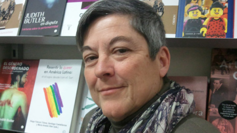 Mili Hernández, responsable de la librería lesbiana y gay Berkana. / HENRIQUE MARIÑO