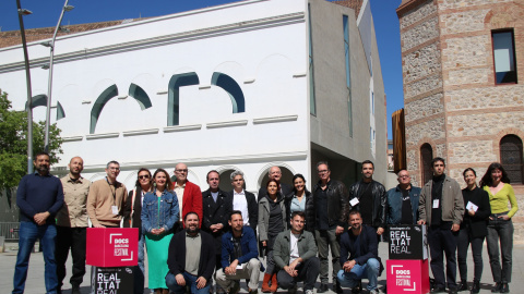 La foto de família del tret de sortida del DocsBarcelona al CCCB