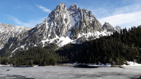 Estany de Sant Maurici i els Encantats