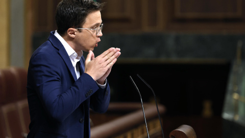 El diputado de Sumar Íñigo Errejón durante su intervención en el pleno del Congreso, a22 de mayo de 2024.