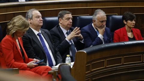 Los ministros Pilar Alegría, Jordi Hereu, Luis Planas, Ángel V´citor Torres e Isabel Rodríguez (i a d), durante del pleno del Congreso, a 22 de mayo de 2024.