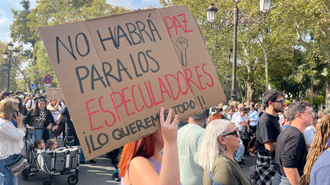 Detalle de la marcha por la vivienda en Sevilla.