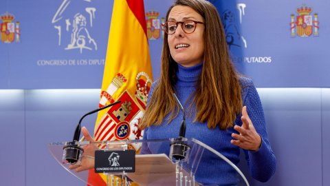 La portavoz de la CUP Mireia Vehí da una rueda de prensa antes de la reunión de la Junta de Portavoces, a 7 de marzo de 2023 en el Congreso de los Diputados.