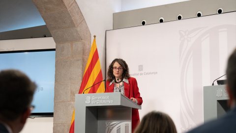 La consellera de Igualdad y Feminismos de la Generalitat, Tània Verge, durante la rueda de prensa en el Palau de la Generalitat, a 7 de marzo de 2023, en Barcelona