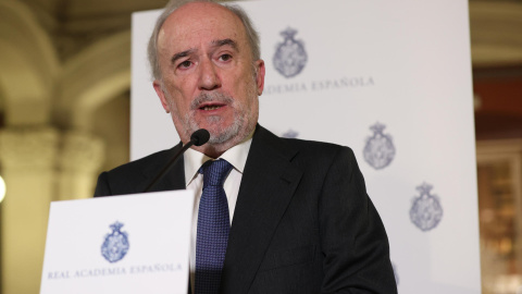 El director de la Real Academia Española (RAE), Santiago Muñoz Machado, ofrece una rueda de prensa en Madrid, a 9 de marzo de 2023.