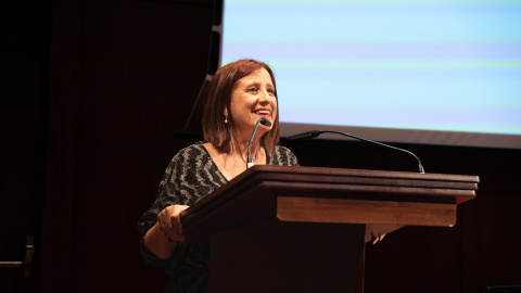 María José Pintor, redactora jefe de 'Público' en la entrega de premios de la asociación de mujeres artistas Blanco, Negro y Magenta.