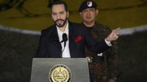 El presidente de El Salvador amenaza con dejar sin comer a los pandilleros encarcelados si repunta la violencia