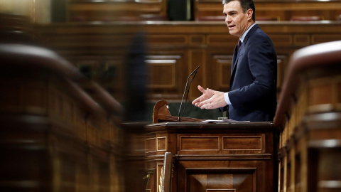 El presidente del Gobierno, Pedro Sánchez, durante el pleno extraordinario celebrado para explicar la declaración del estado de alarma, a 18 de marzo de 2020.