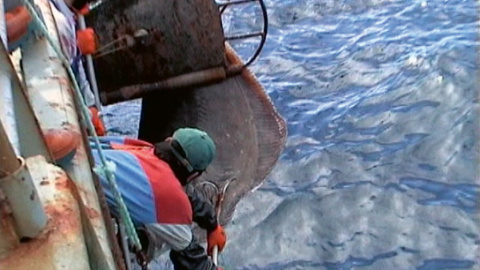 30/1/23 Marineros gallegos trabajando en el Gran Sol en el año 2000.