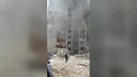 Rusia bombardea una zona residencial en Chernígov con un balance de al menos 33 muertos y muchos heridos