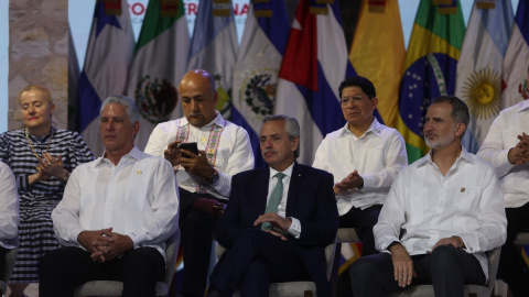 El presidente de Cuba, Miguel Díaz-Canel, el de Argentina, Alberto Fernández, y el rey de España Felipe VI, participan en la ceremonia de inauguración de la XXVIII Cumbre Iberoamericana.