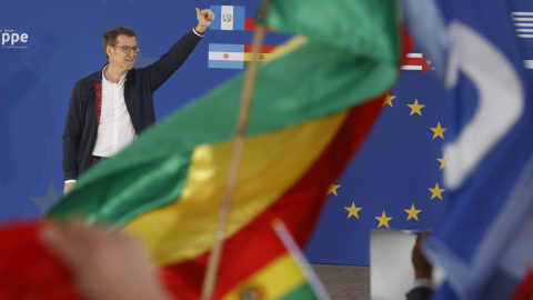 El presidente del PP, Alberto Núñez Feijóo, en el acto del PP en Madrid con hispanos residentes en España.