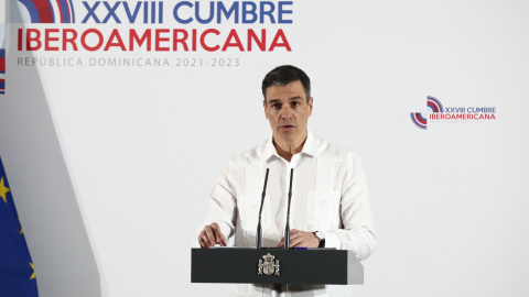 El presidente del Gobierno de España, Pedro Sánchez, en la rueda de prensa que ha ofrecido al término de la cumbre iberoamericana de Santo Domingo