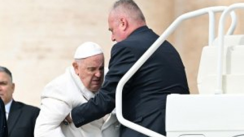 El papa dejará de oficiar varias misas en Semana Santa por su estado de salud