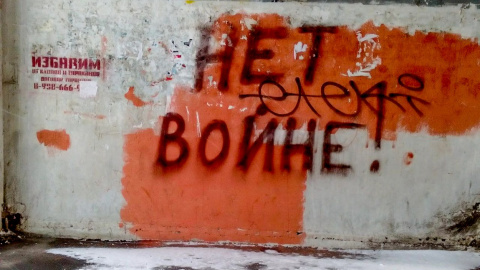 Pintada contraria a la guerra, en Rusia.