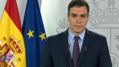 Captura de la señal institucional del Palacio de la Moncloa de la rueda de prensa del presidente del Gobierno, Pedro Sánchez, ofrecida este domingo, 29ª jornada del estado de alarma, en el Palacio de la Moncloa, en Madrid, para informar de 