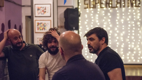 Jordi Montero, Javi Castellanos, Juanma Padilla y Joanra Planell, integrantes de Siete70, durante la entrevista con 'Público'./FERNANDO SÁNCHEZ