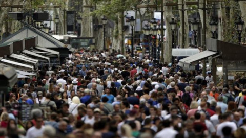 Imagen de la calle de Las Ramblas de Barcelona - EFE