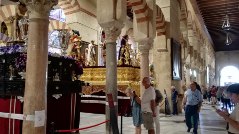 06/0472023. Exposición de pasos procesionales en la Mezquita 2019