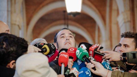 El presidente de la Plataforma Nacional en Defensa del Transporte, Manuel Hernández, tras su reunión con la ministra de Transportes, a 25 de marzo de 2022, en Madrid.