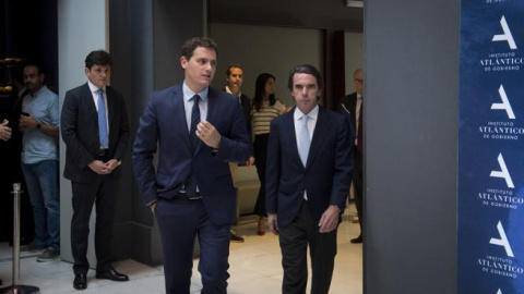 José María Aznar y Albert Rivera, en una imagen de archivo / EFE