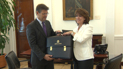 Rafael CatalÃ¡ entrega la cartera de Justicia a Dolores Delgado