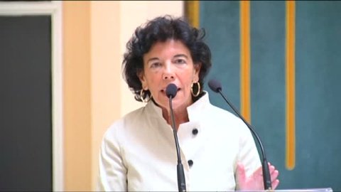 La ministra de EducaciÃ³n apela a alcanzar grandes acuerdos al margen de ideologÃ­as