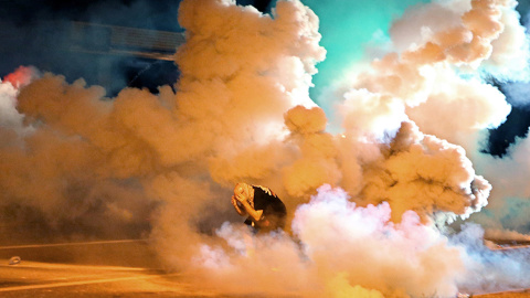 El St. Louis Post-Dispatch ha recibido el premio Pulitzer de fotografía por la cobertura de las protestas de Ferguson./ REUTERS/David Carson/St. Louis Post-Dispatch/Handout