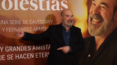 07/04/22. El actor Antonio Resines posando durante la presentación de su nueva serie en Madrid, a 4 de abril de 2022.