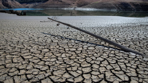 Imágenes de la sequía en el pantano de Sau, a 27 de marzo de 2023, en Vilanova de Sau, Barcelona.