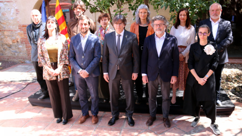 Foto de família del govern del Consell per la República, presidit per Carles Puigdemont.