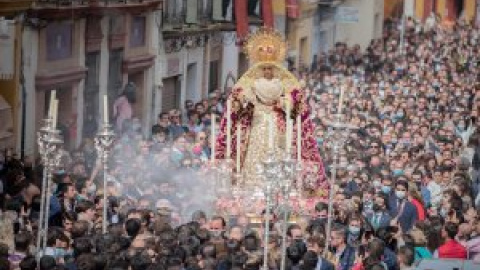 La Semana Santa de Sevilla para rojos y forasteros