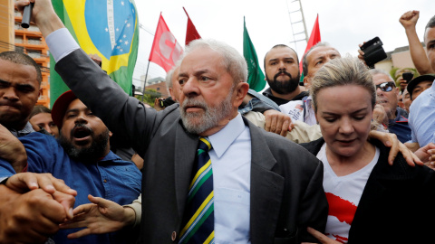 Luiz Inácio Lula da Silva a su llegada a la sede del Tribunal de Justicia Federal. - REUTERS