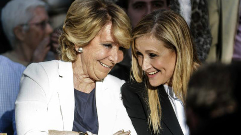 Aguirre y Cifuentes, en un acto de precampaña en el distrito madrileño de Villaverde. / EFE