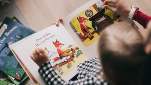 Niño leyendo