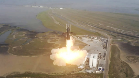 Momento del despegue del cohete Starship de SpaceX.