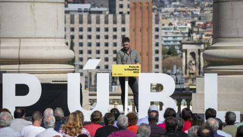 21/04/2023. Gabriel Rufián participa en la Fiesta de la Republica de ERC, en la plaza Carles Buïgas, a 15 de abril, de 2023.