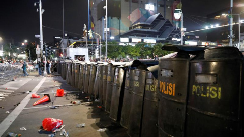 22/09/2019 - Los disturbios que prendieron en Yakarta tras el anuncio de la reelección del mandatario mantienen a la capital en estado de alerta | EFE/ Adi Weda