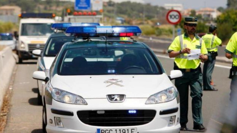 Un vehículo de la Guardia Civil en una foto de archivo. EFE