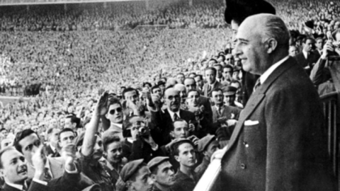 Francisco Franco, en el Santiago Bernabéu, el estadio del Real Madrid.